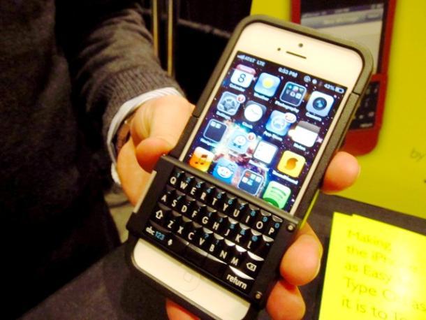 CES 2013: Spike Keyboard Case Brings A BlackBerry-Like Keyboard To Your IPhone