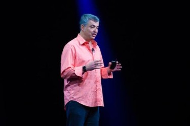 Eddy Cue Reportedly Met With Sony & Paramount Execs, Plans On Having A ‘Transformative Acquisition’